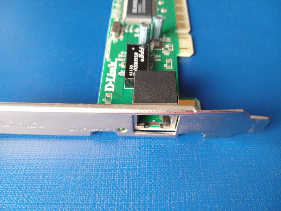 Сетевой адаптер D-Link DFE-520TX Ethernet 100 Мбит/с
