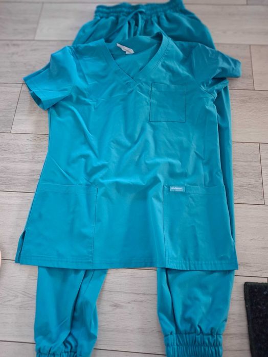Bluza medyczna rozmiar s 36