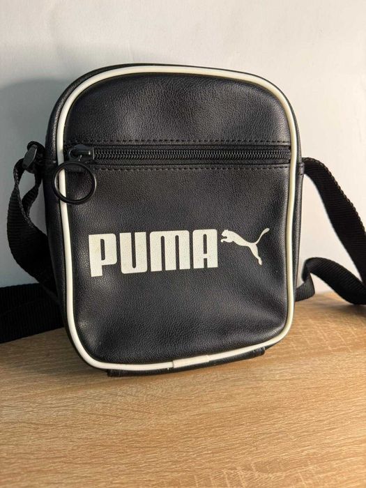 Saszetka Puma Czarna Nowa