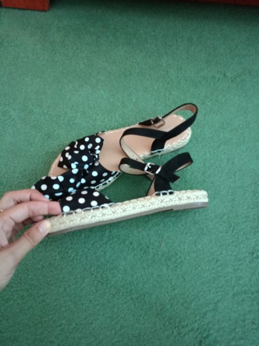 Nowe sandały graceland