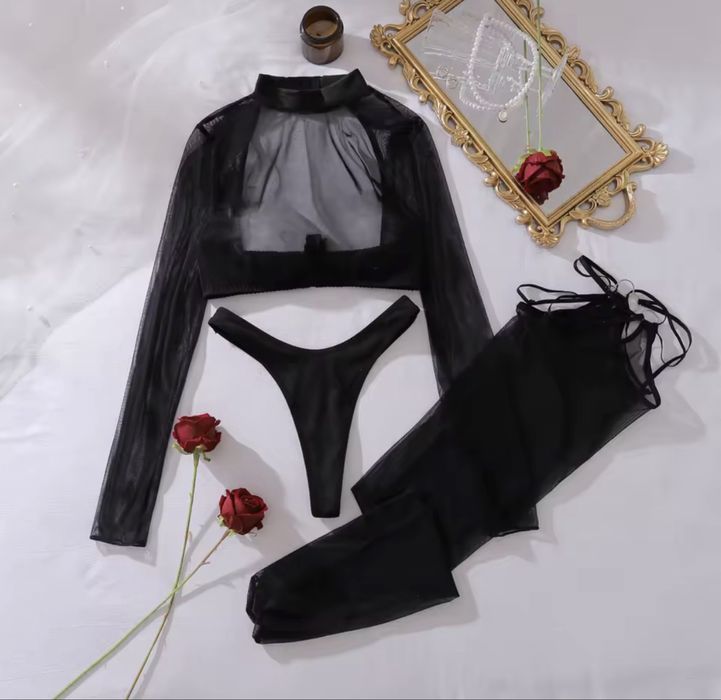 Шикарный комплект белья