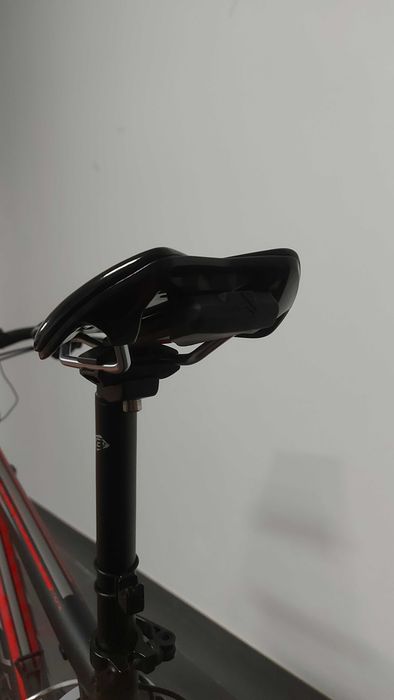 Selim Bicicleta MERIDA Expert CC Race 138mm Largura