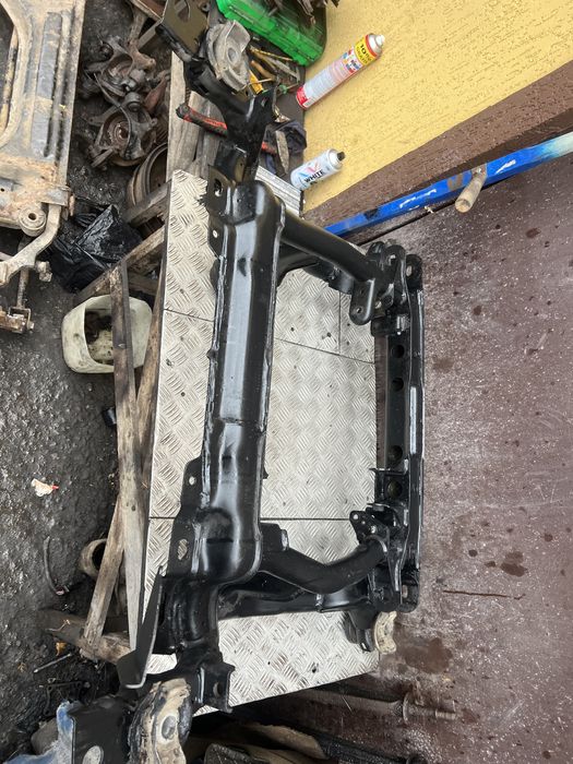 Передний подрамник мерседес мл 164 mercedes w164 ml