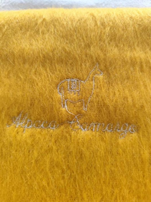 Lote de três cachecóis