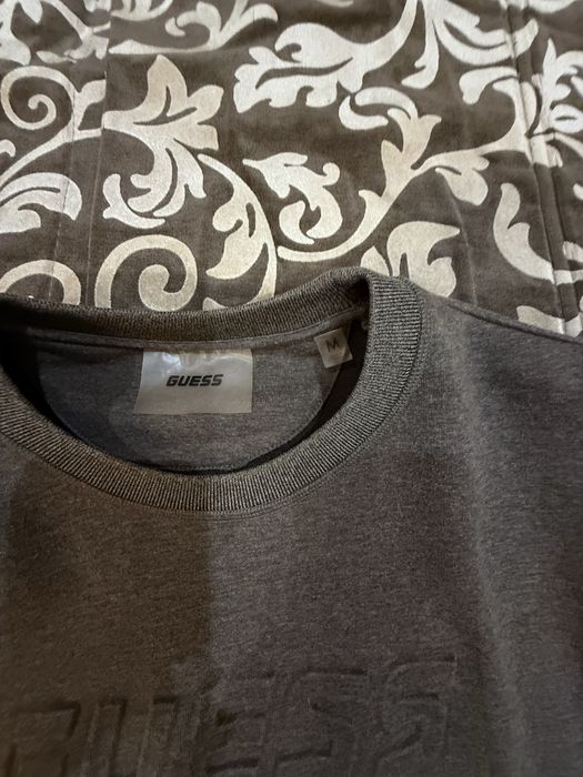 Толстовка GUESS.