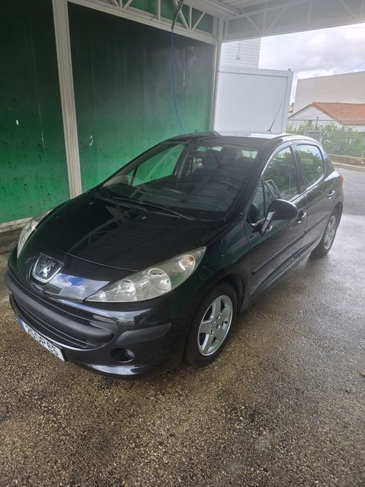 Peugeot 207 1.4 i