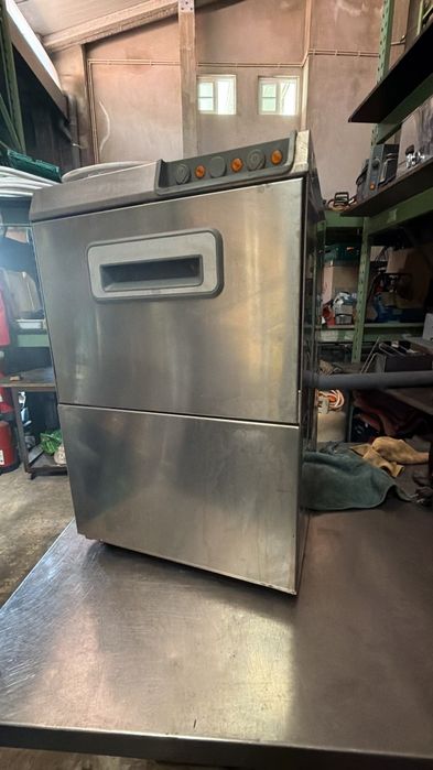 Maquina de lavar copos e chavenas elframo