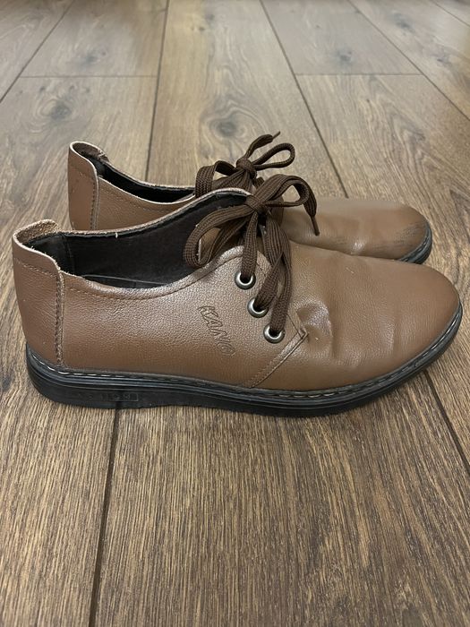 Чоловічі шкіряні мокасіни