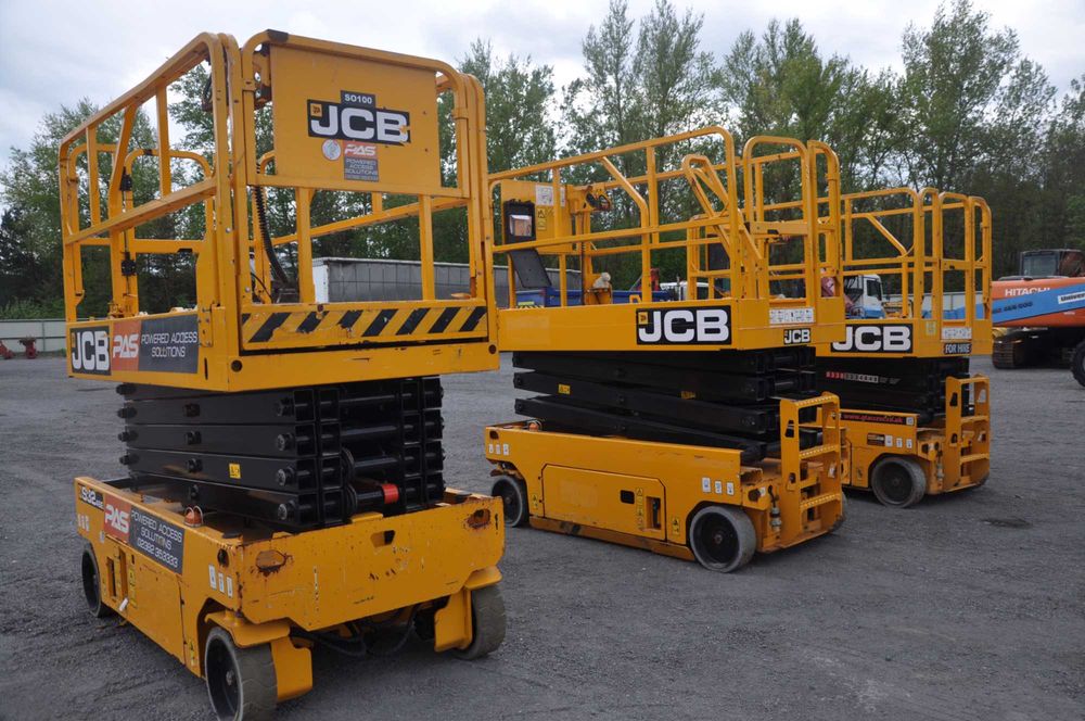 Zwyżka podnosnik podest ruchomy kompaktowy jcb Genie jlg 2646 E 10  M
