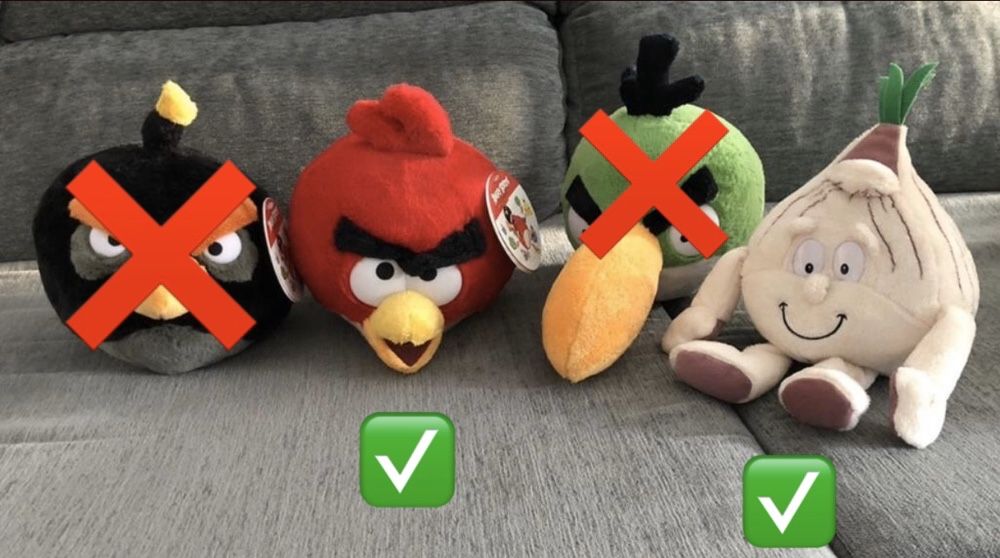 Conjunto de 2 peluches - 1 Angry Bird e 1 Cebola (NOVOS)