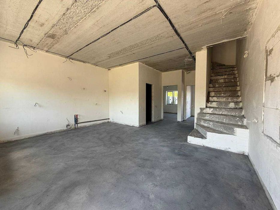 Сучасний дуплекс у Бучі — 120 м², 4 кімнати, тераса та максимальне наповнення
