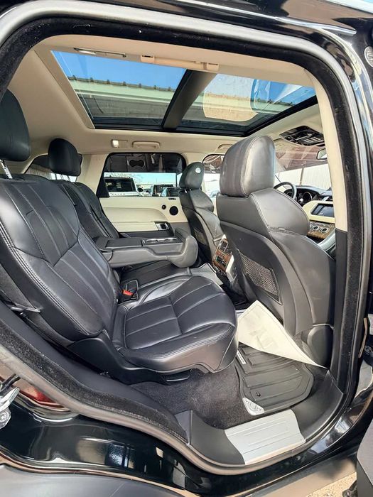 Land Rover Range Rover Sport HSE      2016