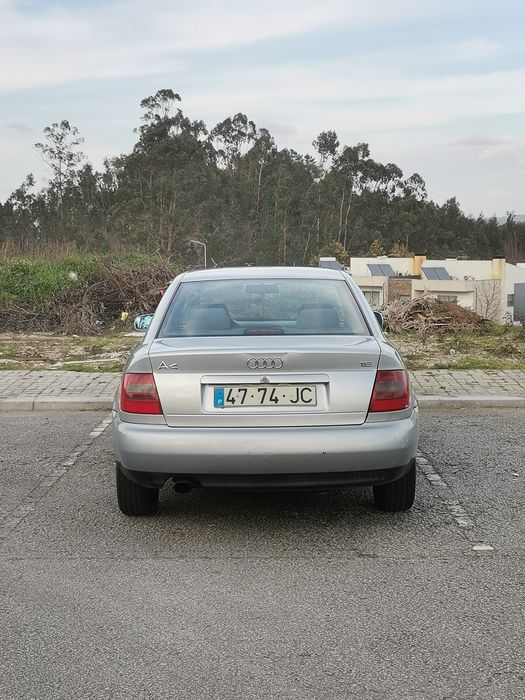Audi A4 1.6 100cv