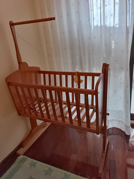 Berço madeira pinho mel