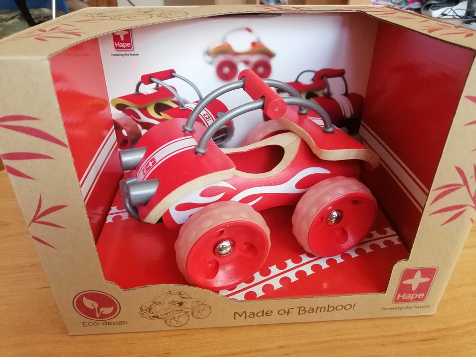 Машинки, бамбук, т.м. Hape
