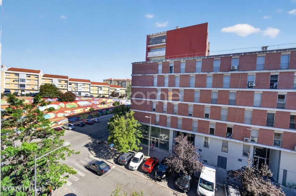 Apartamento T2 mobilado para arrendamento no Lumiar – Alta de Lisboa
