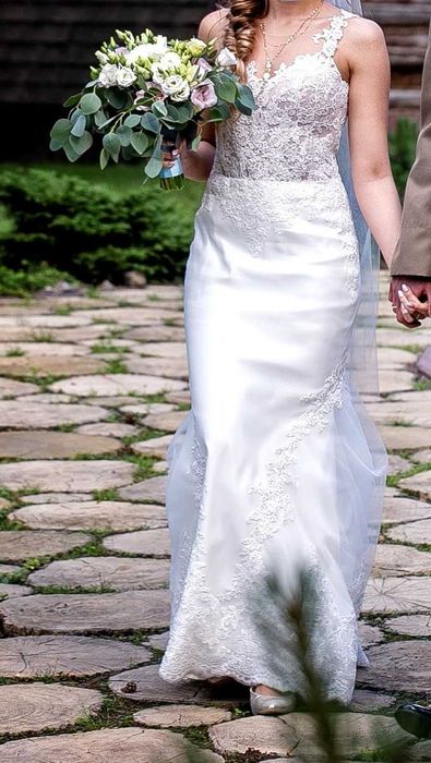 Suknia ślubna rozmiar S (36)