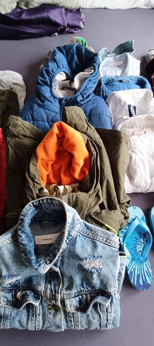 Paka ciuchów dla chłopca 128/134 cm-34 szt