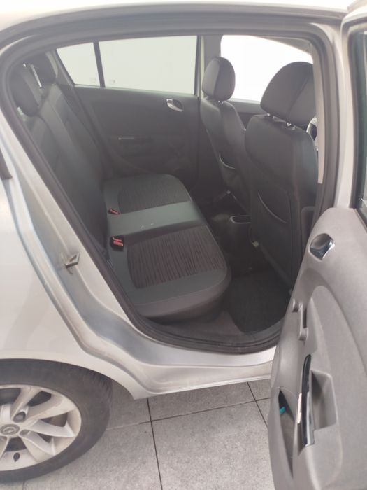Opel corsa D 1.2