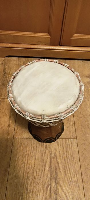 Bęben afrykański Djembe.