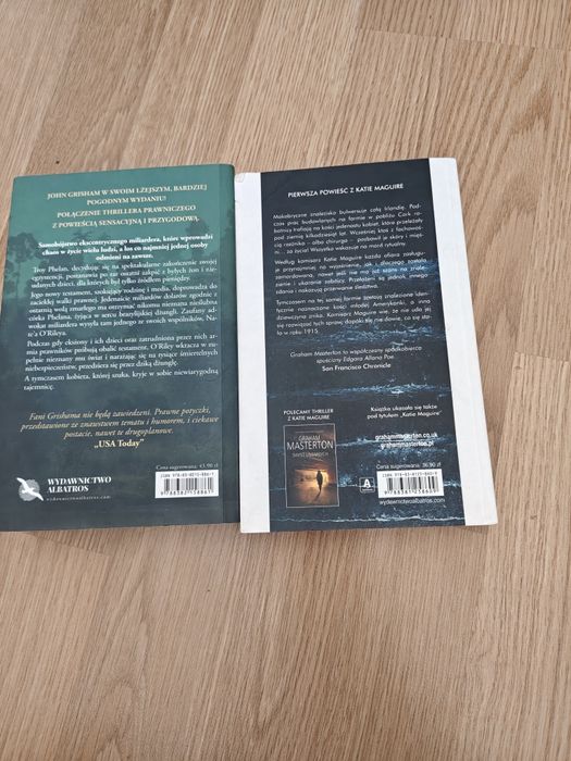 Testament, Białe kości książki
