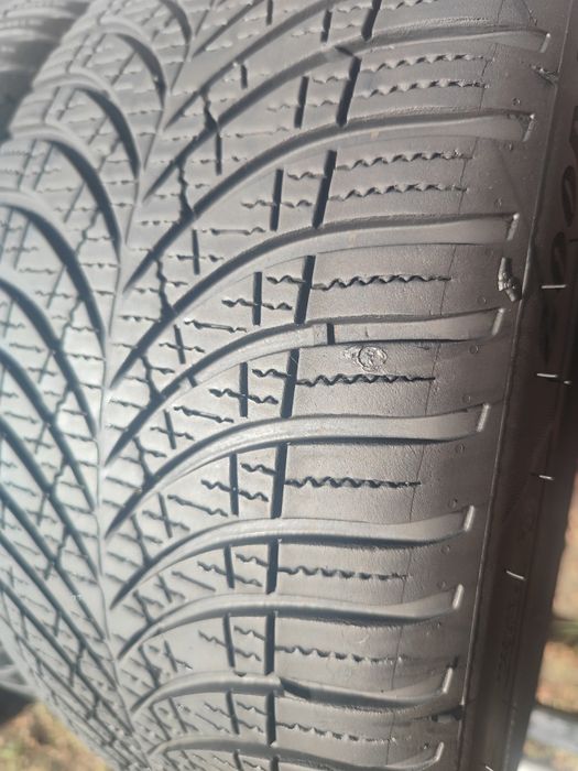 Opony wielozesonowe Goodyear Vector 225/40/18 92Y Dot 3424
