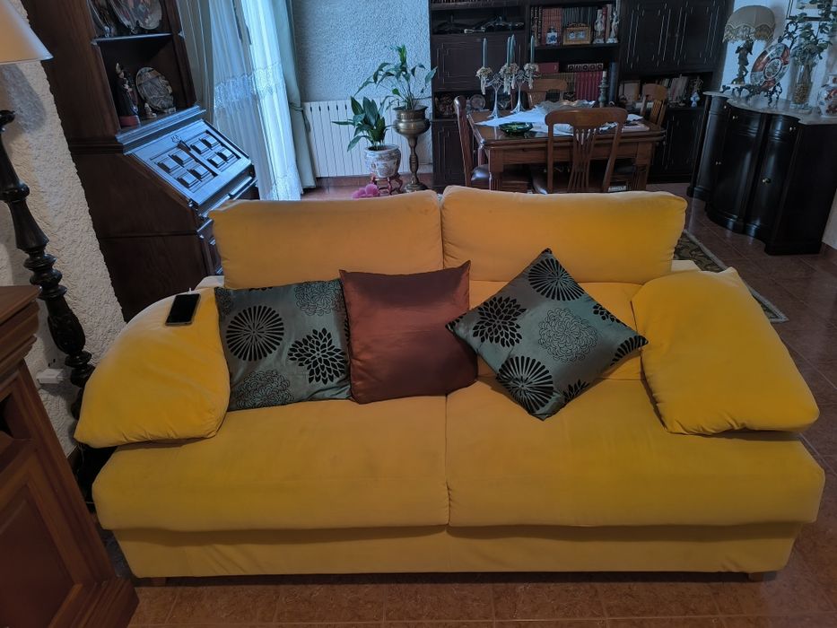 Conjunto de dois sofás