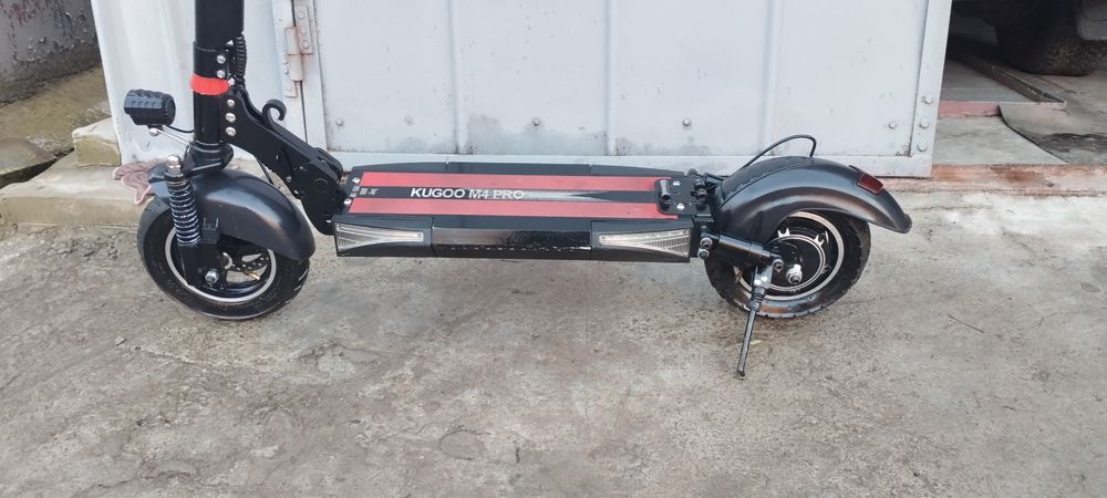 Електросамокат KUGOO M4 PRO 1000W,18AH