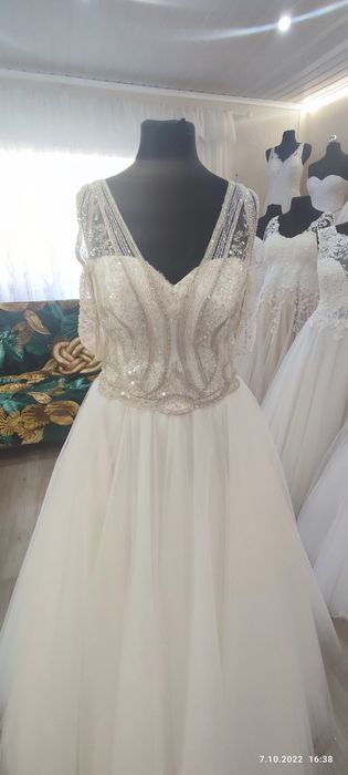 Suknia ślubna platynowa