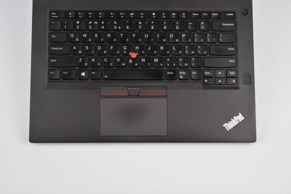 Lenovo ThinkPad T470p i5-7300HQ 8/16гб ssd 256/480гб 14" IPS Ноутбук