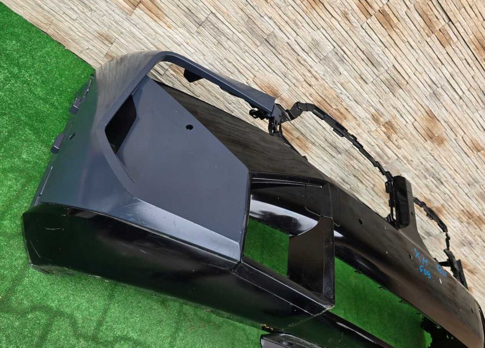 Бампер передній шкарлупа BMW XM G09 2022-