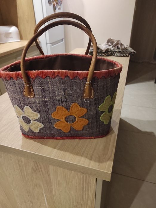 4kapelusze i koszyczek