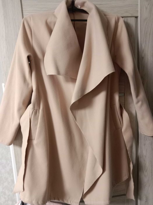 Пальто на теплу осінь