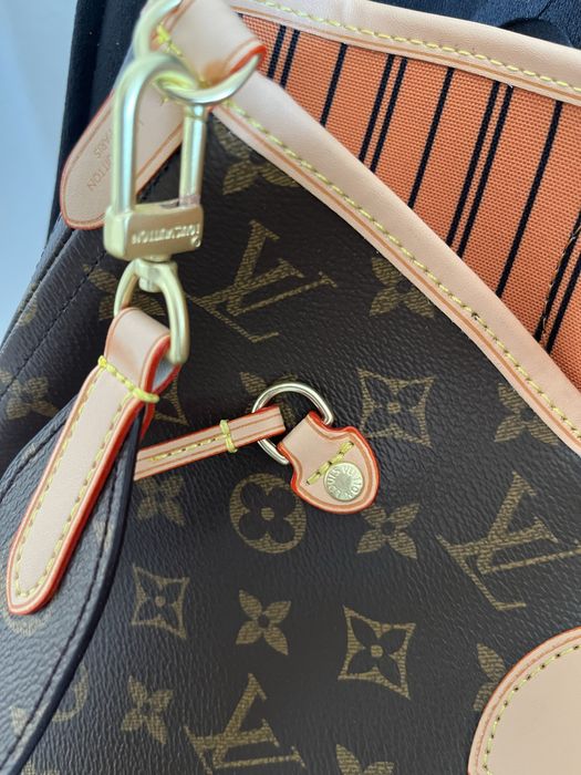 Louis Vuitton Neverfull Bandoulière Inside Out MM