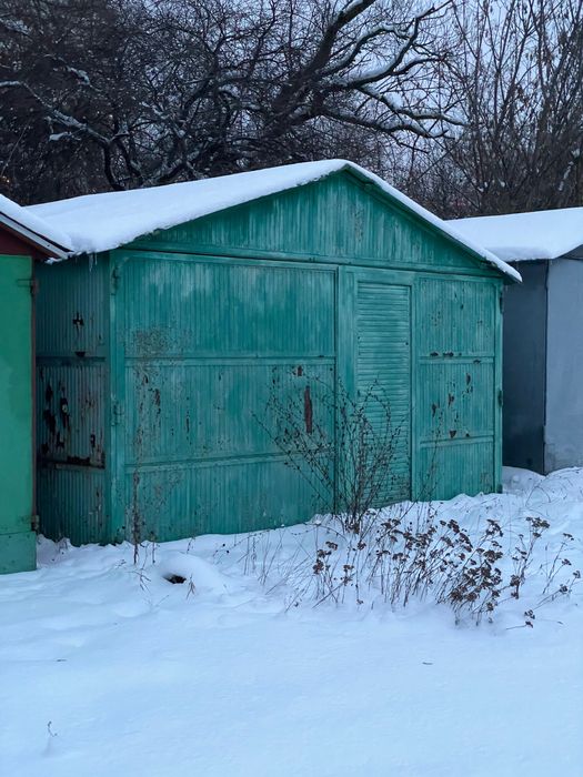 Garaż blaszak z kanałem