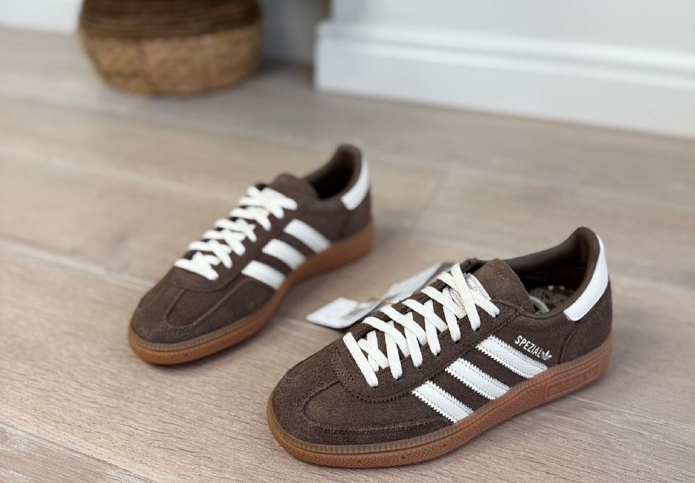 Кросівки жіночі Adidas Handball Spezial Earth Strata Gum IF6490
