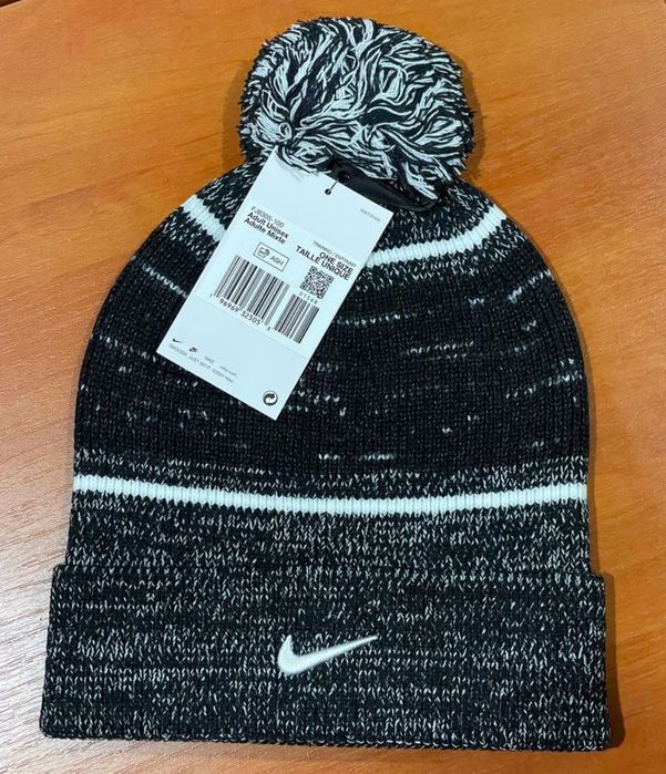 Шапка Nike , оригинал