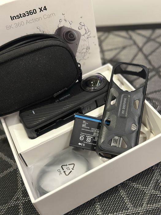 Insta 360 x3 e x 4