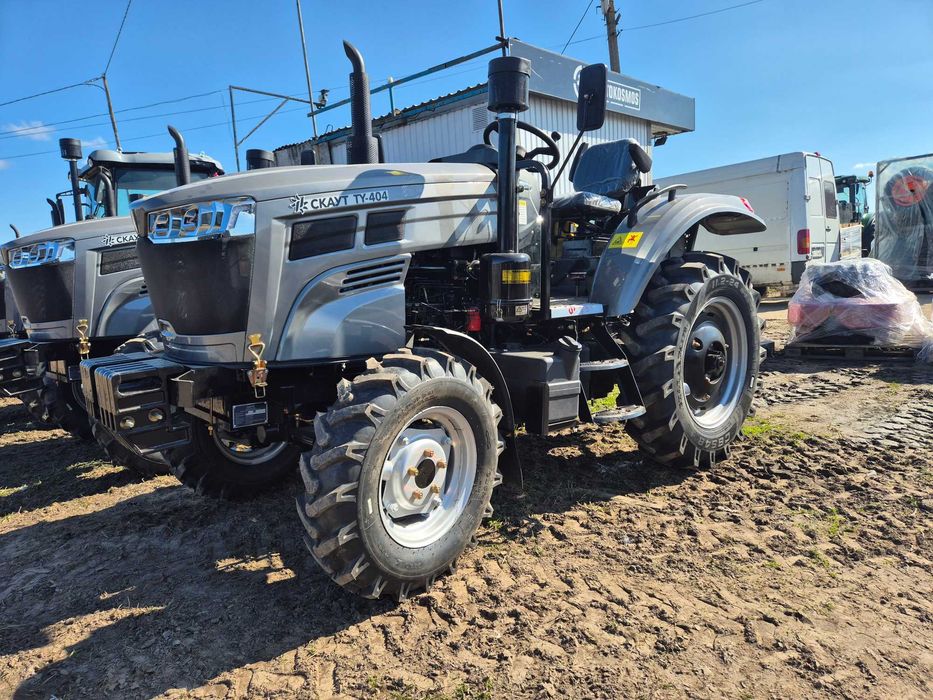 Трактор Скаут ТУ 404 на 2 гидроцидиндра