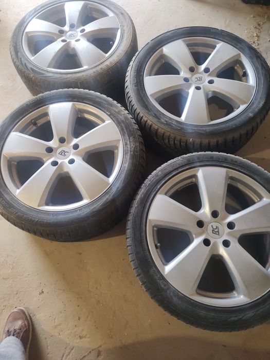 продам шини зима на мазду 6