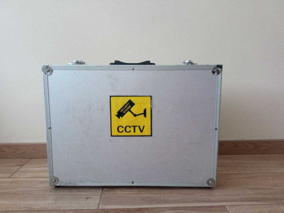 Monitor podglądowy w walizce DELL 16-calowy