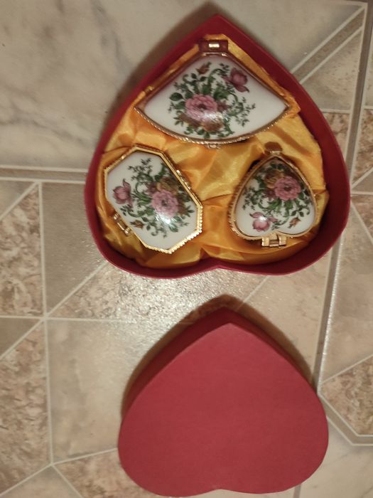 Szkatułki - zestaw 3 sztuki.