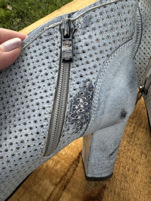 Продам ботильони