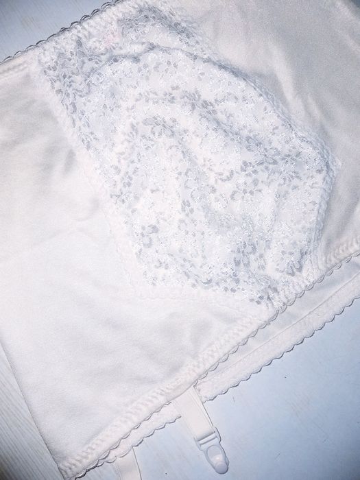 Ретро пояс для чулок на 6 железных пажах размер XL-XXL  Цена снижена