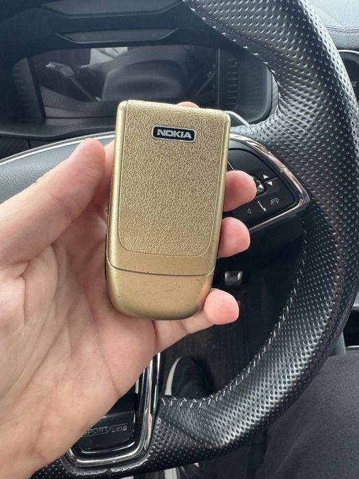 Nokia 6131, гарний стан