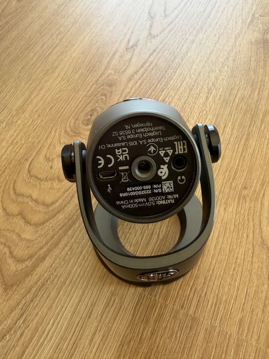 Microfone Blue Yeti Nano - Cinza