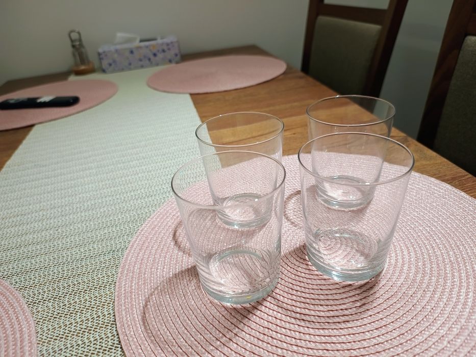 Zestaw nowych szklanek Pepco Home 4 szt. Drink glass