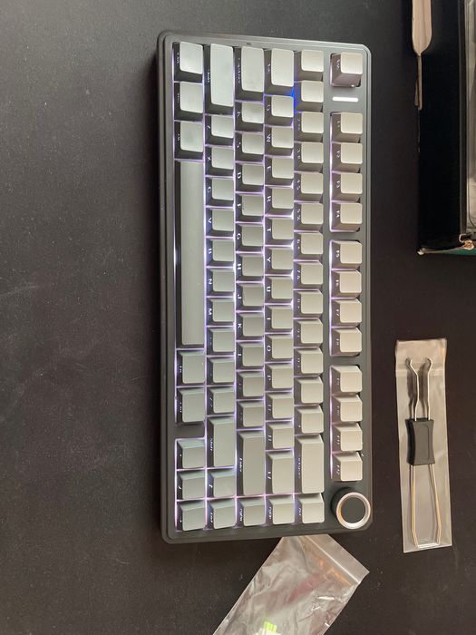 AULA F75 клавіатура б/у