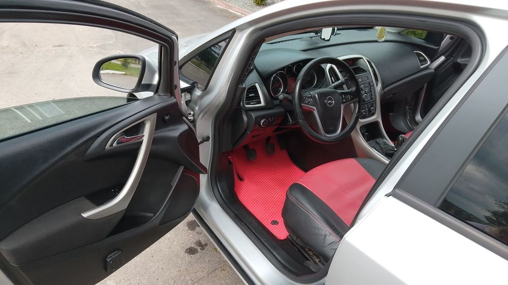 Продається автомобіль
