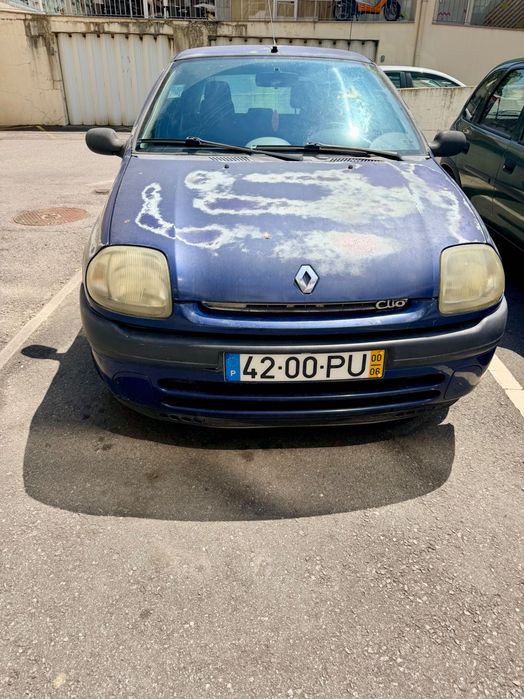 Renault Clio II 1.2 Gasolina – Ano 2000